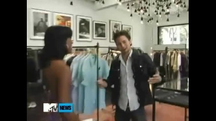Jackson Rathbone Answers Your Twitter Questions 