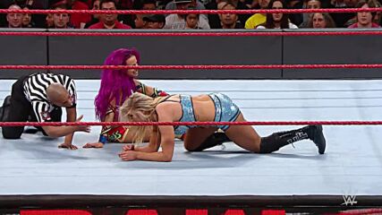 Sasha Banks vs. Charlotte Flair: Raw, Feb. 20, 2017 (Full Match)