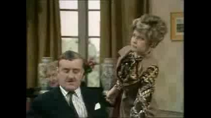 Fawltytowers - 1x04 - The Hotel Inspectors+bg.sub.