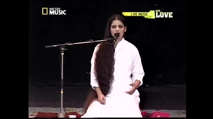 Sheila Chandra - Ever so Lonely (live) 
