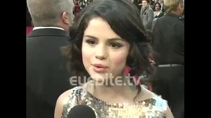 Selena Gomez Аз не съм Лейди Гага 