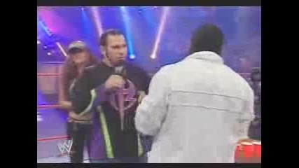 Wwe No Mercy 2007 - Matt Hardy vs Mvp ( Ядене на пица )