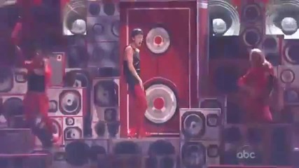 Justin Bieber - As Long As You Love Me & Beauty And A Beat (live 2012 American Music Awards)
