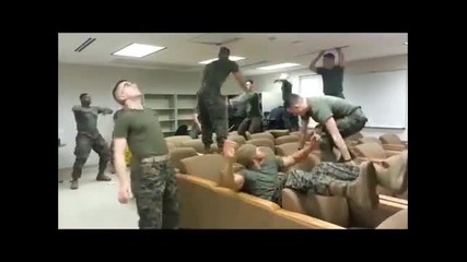 Смях - Harlem Shake (us Marine Edition)