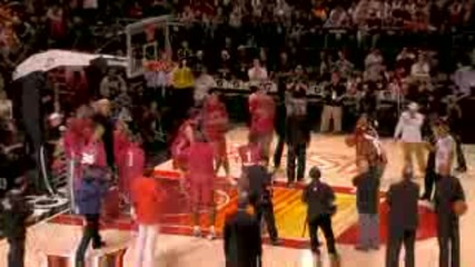 Nba All - Star 2009: Blindfolded Free - Throw Record Attempt - (shaq And Chauncey)