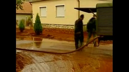 Възстановяването на унгарските села от разлива ще отнеме месеци