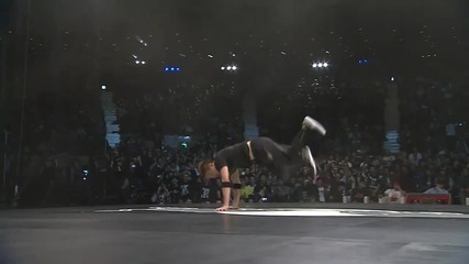 Pluto Vs Taisuke - Round 7 - Red Bull Bc One Tokyo 2010