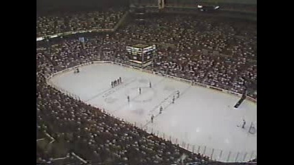 Young Christina Aguilera Sings National Anthem