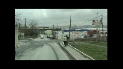 13.03.2012 На път към Сам-тур гаража да изкъпем хайванчето пак