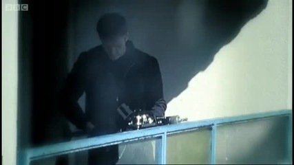 Witnessing an assassin - Spooks - Bbc 