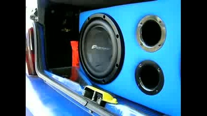 Pioneer - Bass Test