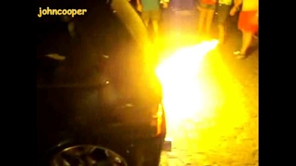 Fiat Uno Огнехвъргач