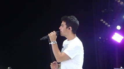 Jonas Brothers - Bb Good (soundcheck Chicago 8 7)