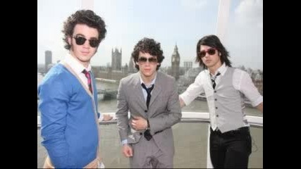 Jonas Brothers - Live To Party