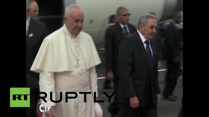 Cuba: Raul Castro greets Pope as pontiff kick-starts US-Caribbean tour