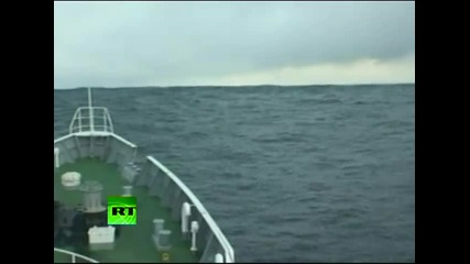 Видео заснето от кораб плаващ в Япония 