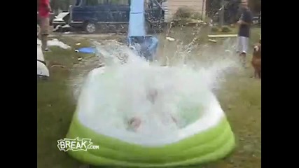 Страхотна пързалка! 