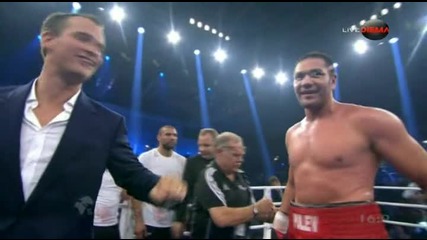 Кубрат Пулев нокаутира Александър Устинов и излиза срещу Кличко за Световната титла