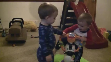 100% смях!!! - Twin Baby Bloopers 