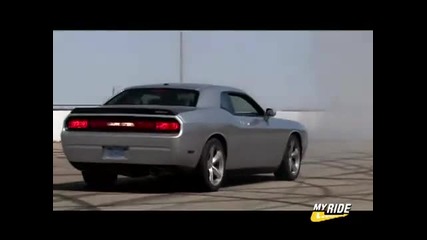 Dodge Challenger Burnout 
