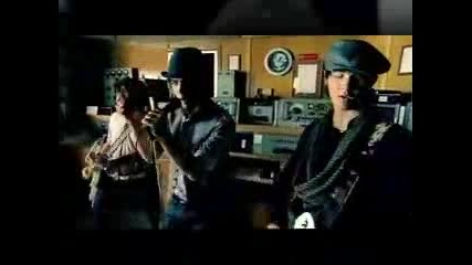 Popular Girls intro