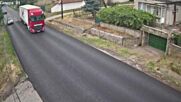 Тир изпреварва на пътя Русе - В. Търново в село Поликраище