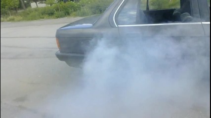 bmw e30 320i
