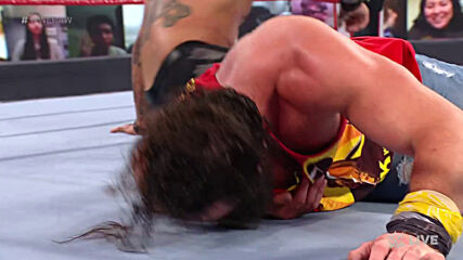 Damian Priest w/ Bad Bunny vs. Elias: Raw, Mar. 1, 2021