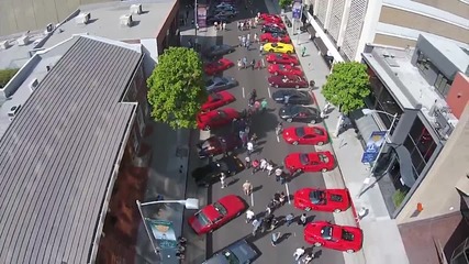 За всички ценители: 1000 Ferrari in Beverly Hills !!!