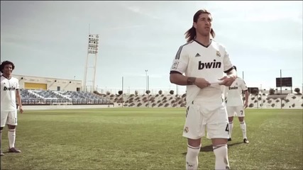 Екипировката на Реал Мадрид за сезон 2012-2013