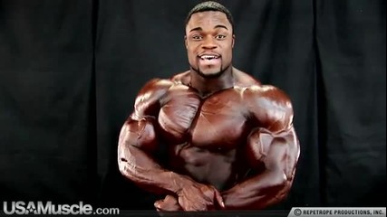 Brandon Curry poses backstage at the 07 Nationals (hd)