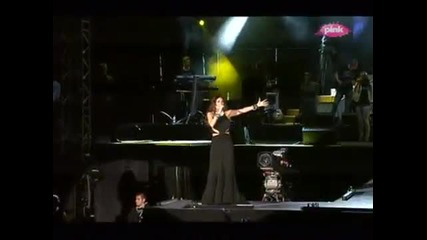 Ceca - Trazio si sve - (live) - (usce 2) - (tv Pink 2013)