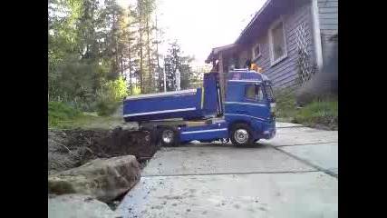 rc volvo dump truck 