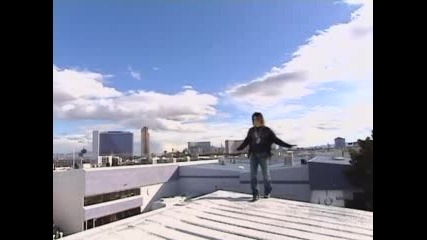 Крис Енджъл - Летене Над Сграда