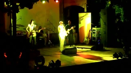 Сигнал, Лодка ли е любовта; Signal Live Gig In Sofia, 21.08.2010 