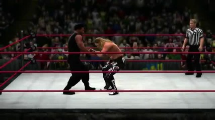 Mike Tyson hits his finisher in Wwe '13 (official)