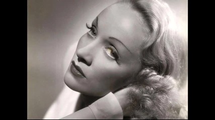 Marlene Dietrich - Blonde Woman