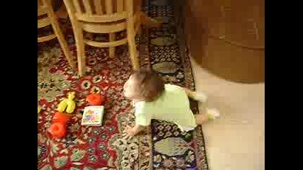 Соня танцува