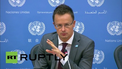 ОН: "Това не е бежанска криза" - Унгарският министър на външните работи към репортери