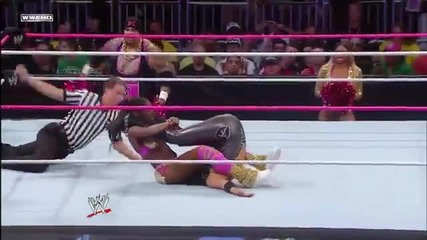 Naomi vs. Aksana / Суперзвезди 1.11.2013