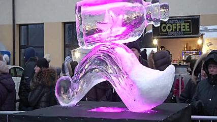 На фестивал в Латвия показаха 33 ледените скулптури