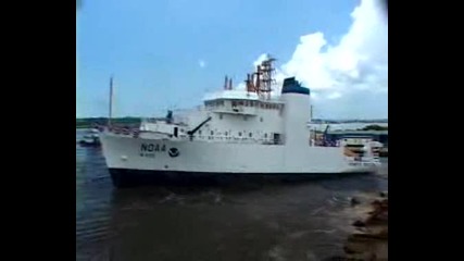 Ето Как Се Пуска Кораб Във Водата