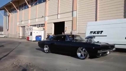 Dodge Charger 68