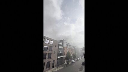 Голям пожар в центъра на Лондон