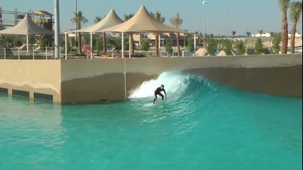 Удоволствието да Сърфираш в Басейн в Дубай