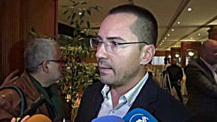 Джамбазки: Хората имат право на протести, но се намесват партии