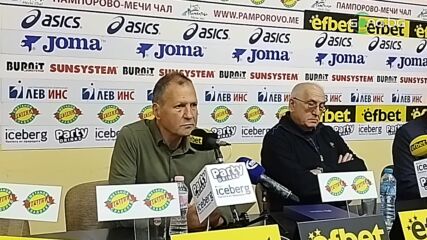 Добромир Карамаринов награди Александър Вангелов и Христо Гергов