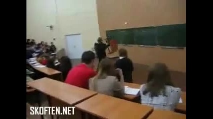 Надрусан Руски студент побърква всички