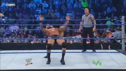 Swinging Neckbreaker - Wade Barrett