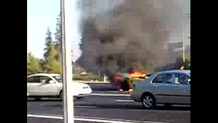 Lamborghini Се Запалва
